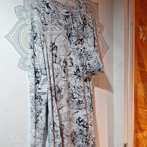 Athleta Heather Gray and Black Floral Tunic